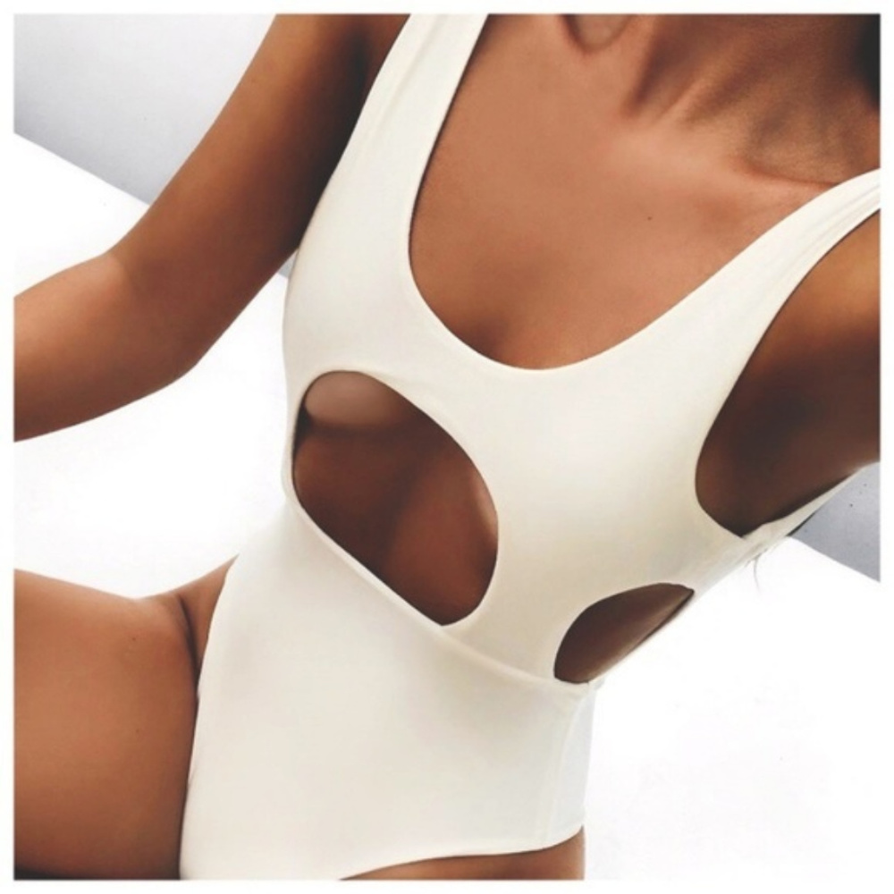 Front Cut Out One piece Bikini swim bodysuit - Picture 4 of 5